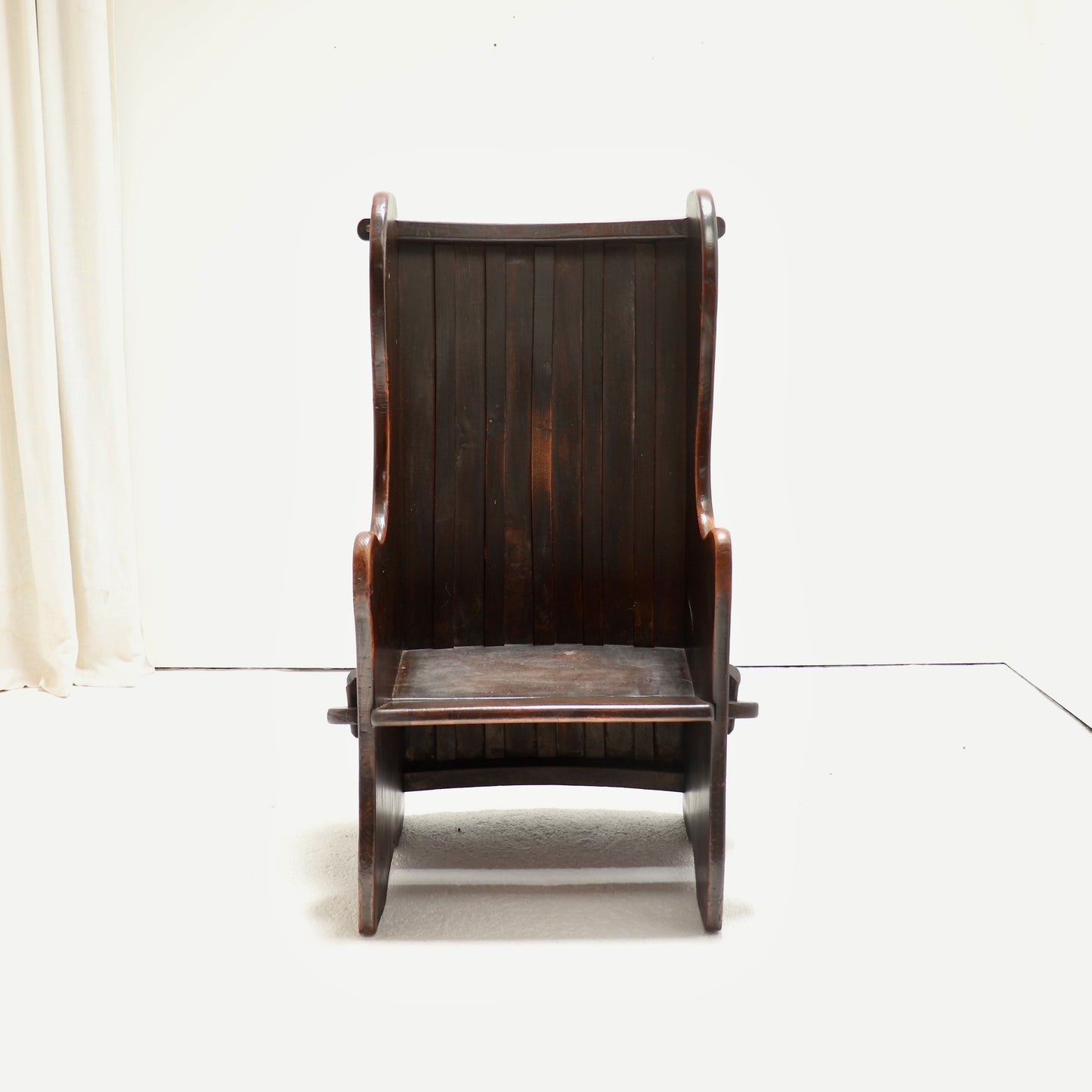 Early 20th Century Chestnut Lambing Chair