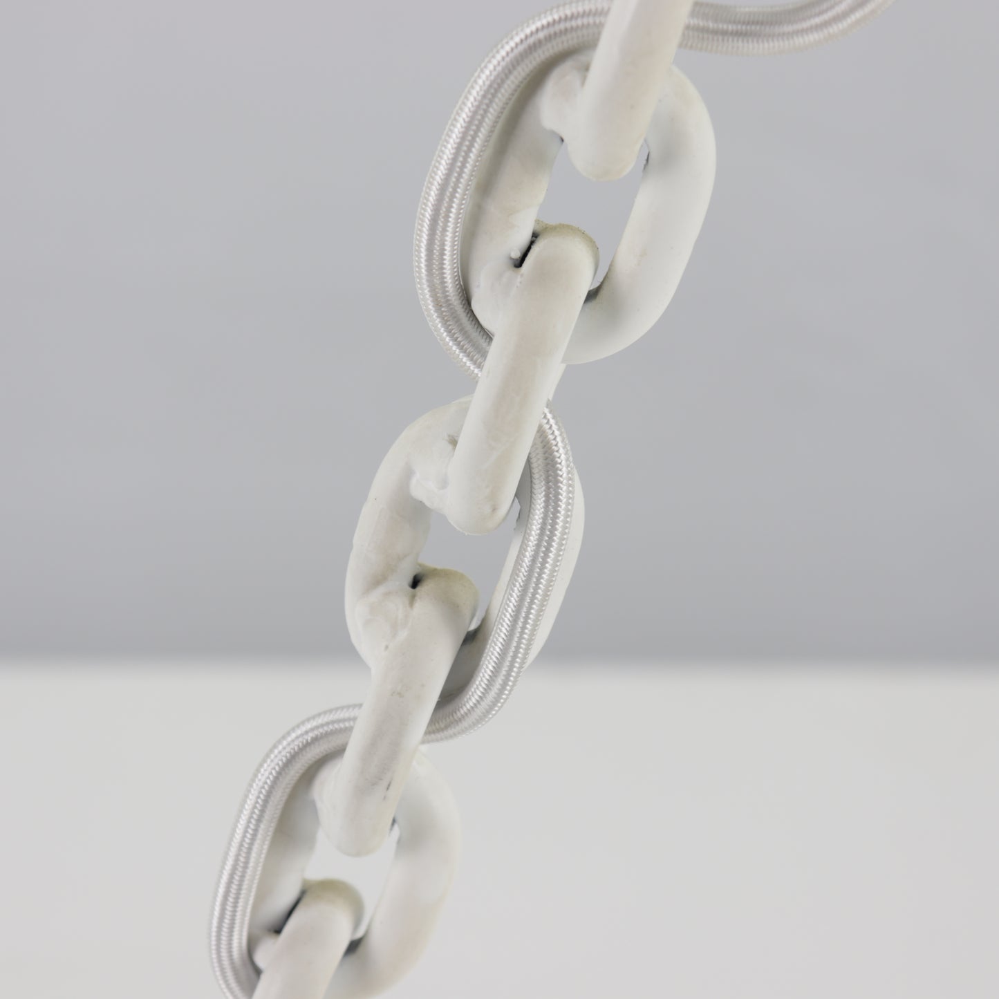 Welded chain lamp