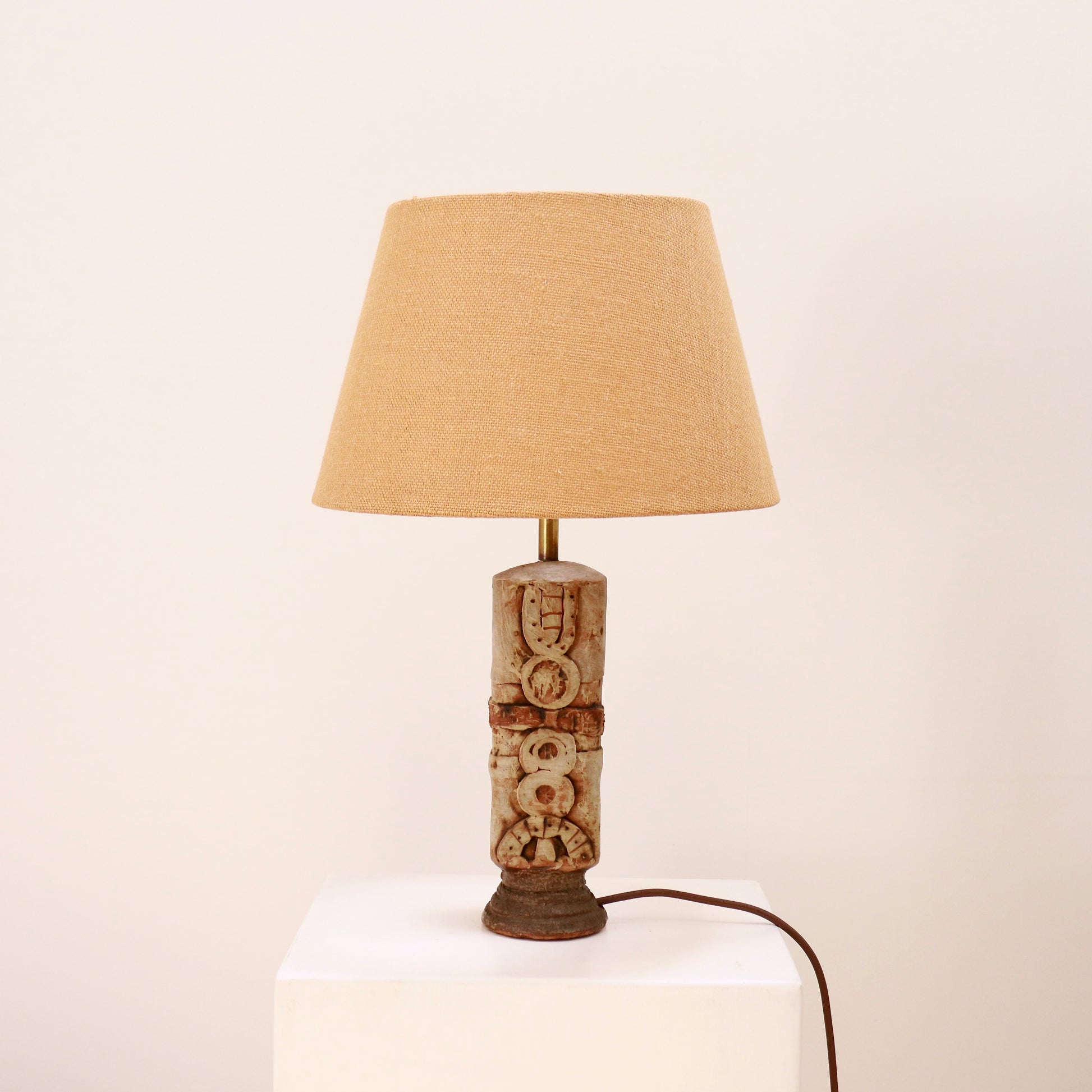 Bernard Rooke stoneware totem table lamp with natural linen shade, front view