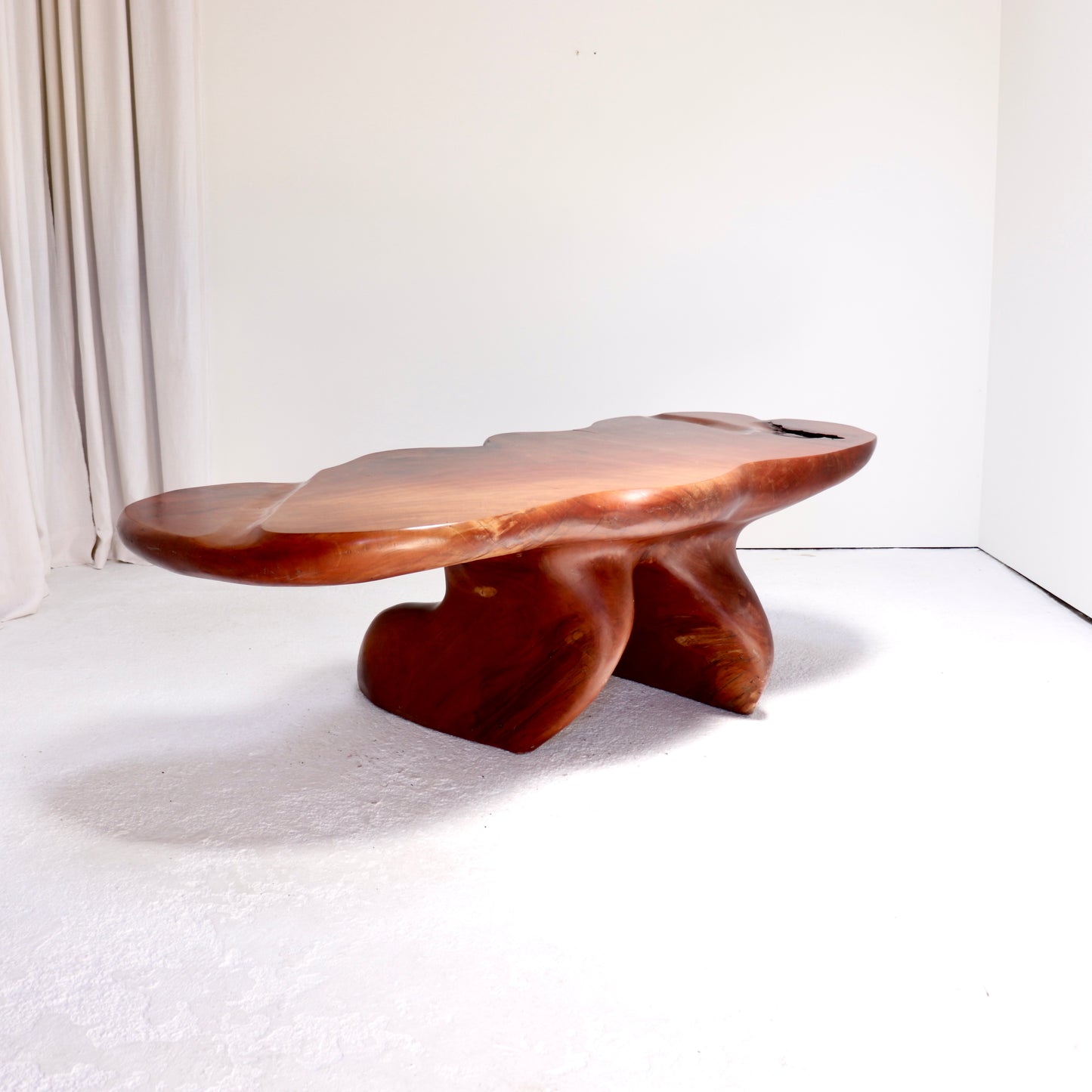 Monolithic freeform coffee table