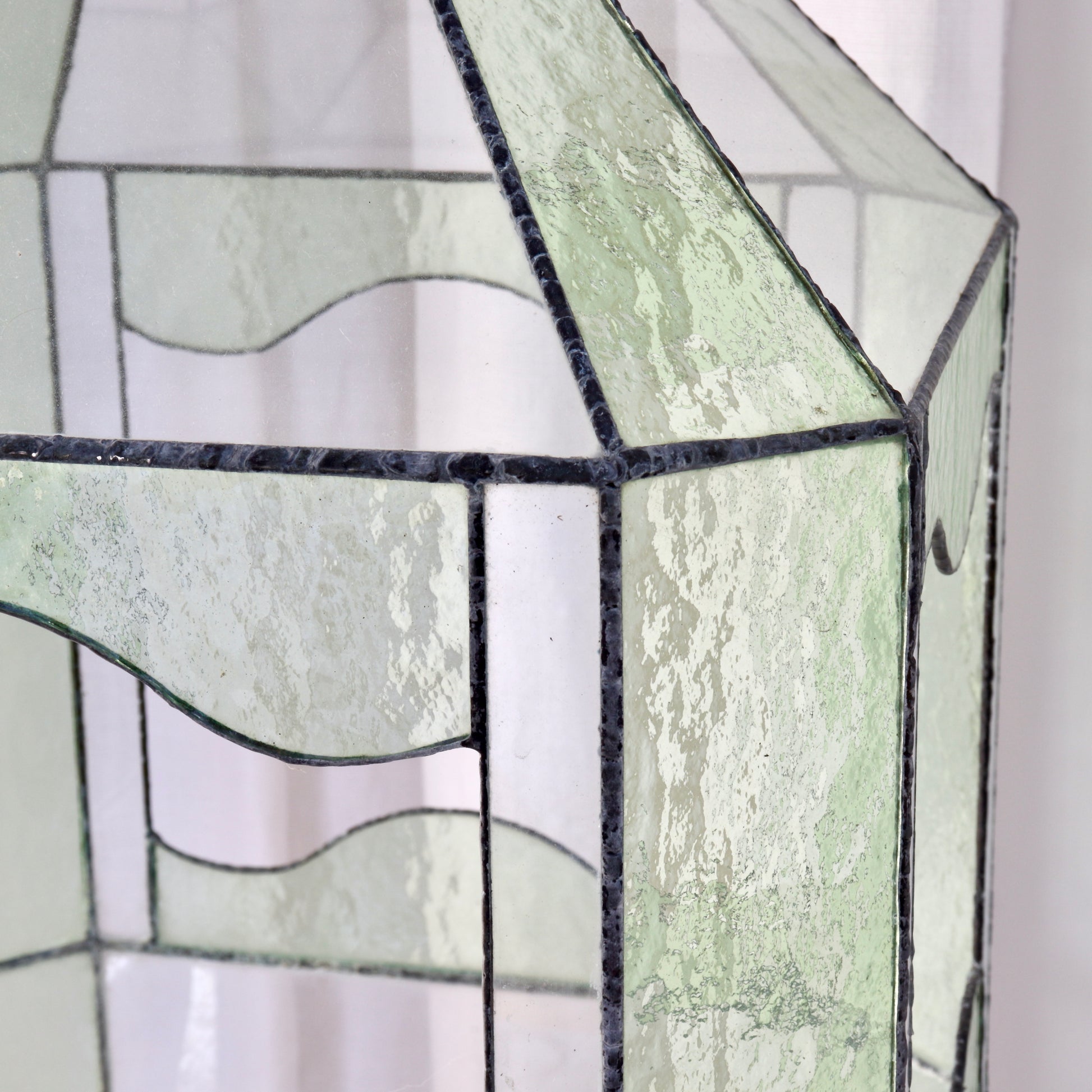 Early twentieth century glass planter with pavilion form