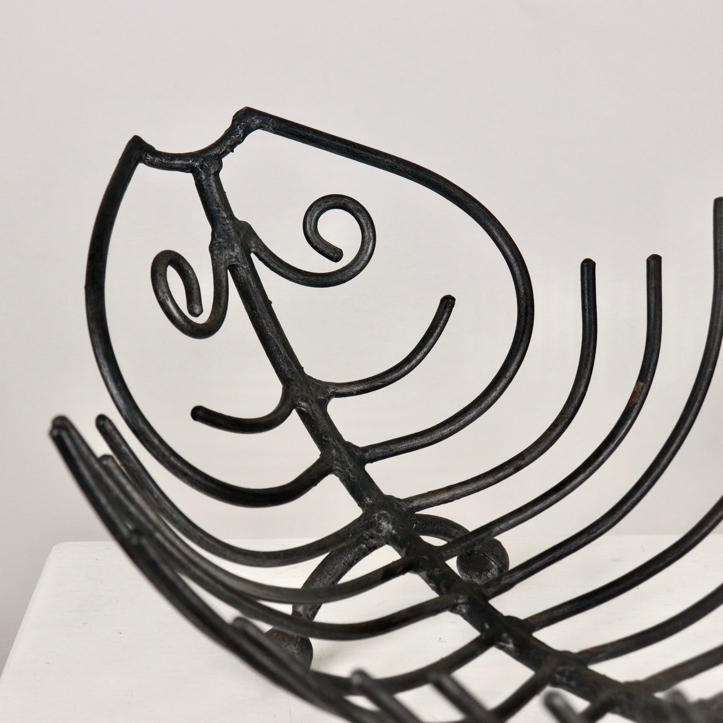 Fish skeleton metal fruit bowl