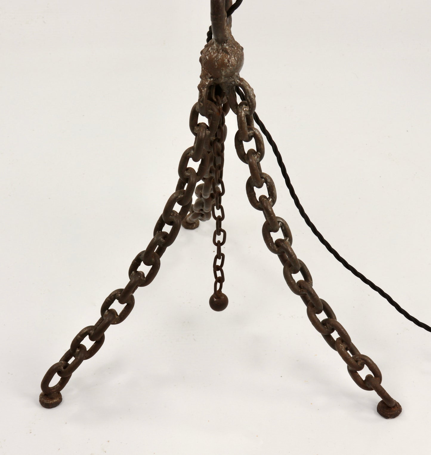 Chain Link floor lamp