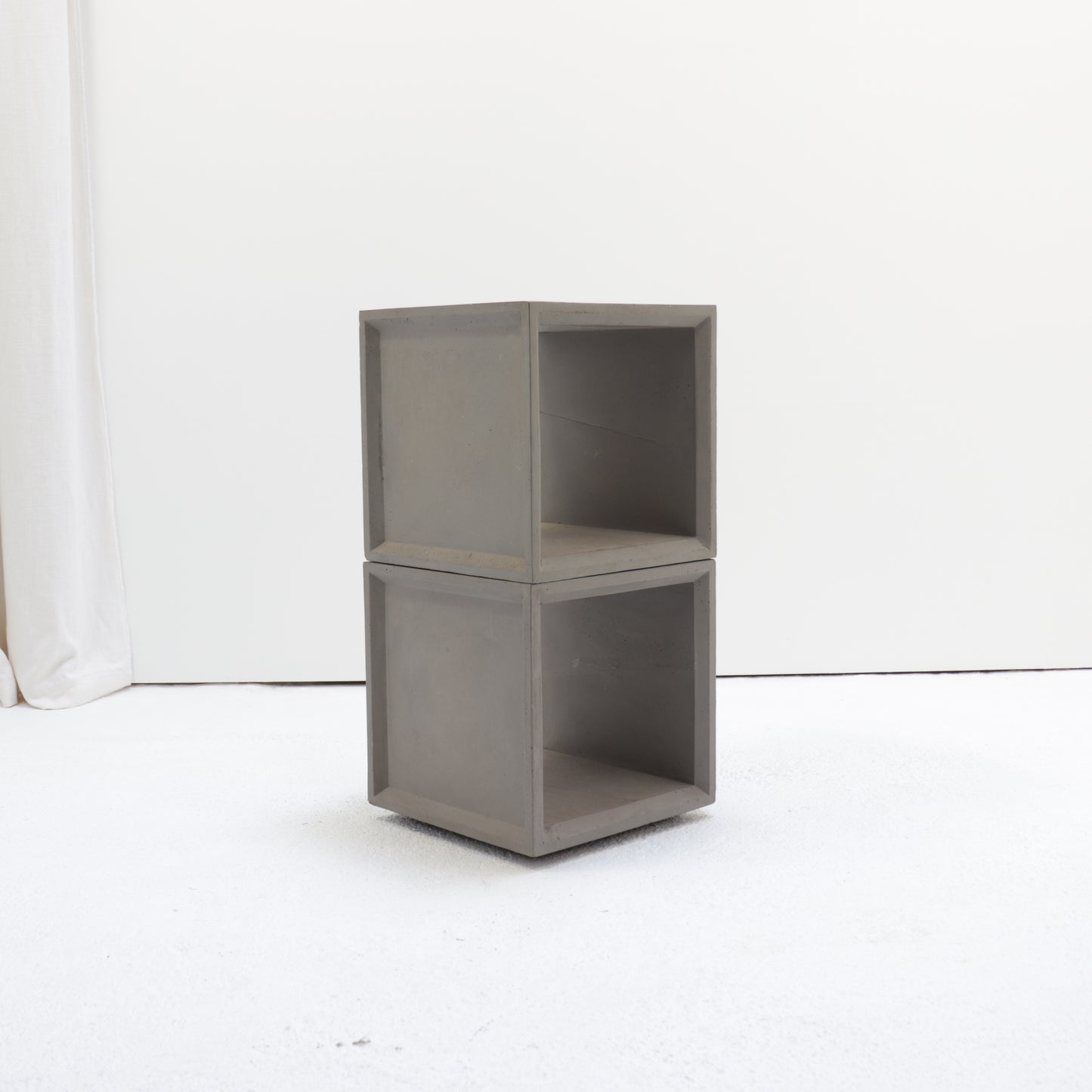 Lyon Beton concrete side table
