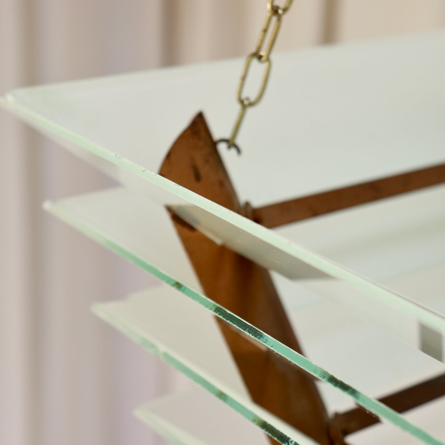 Etched glass planes with steel frame interior