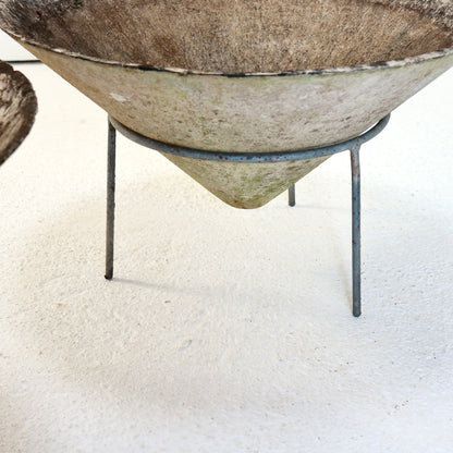 Original Willy Guhl cone planter with steel support frame