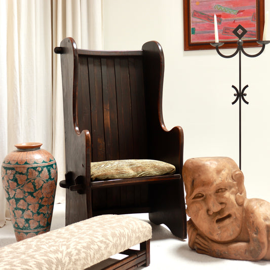 Traditional farmhouse lambing chair interior styling