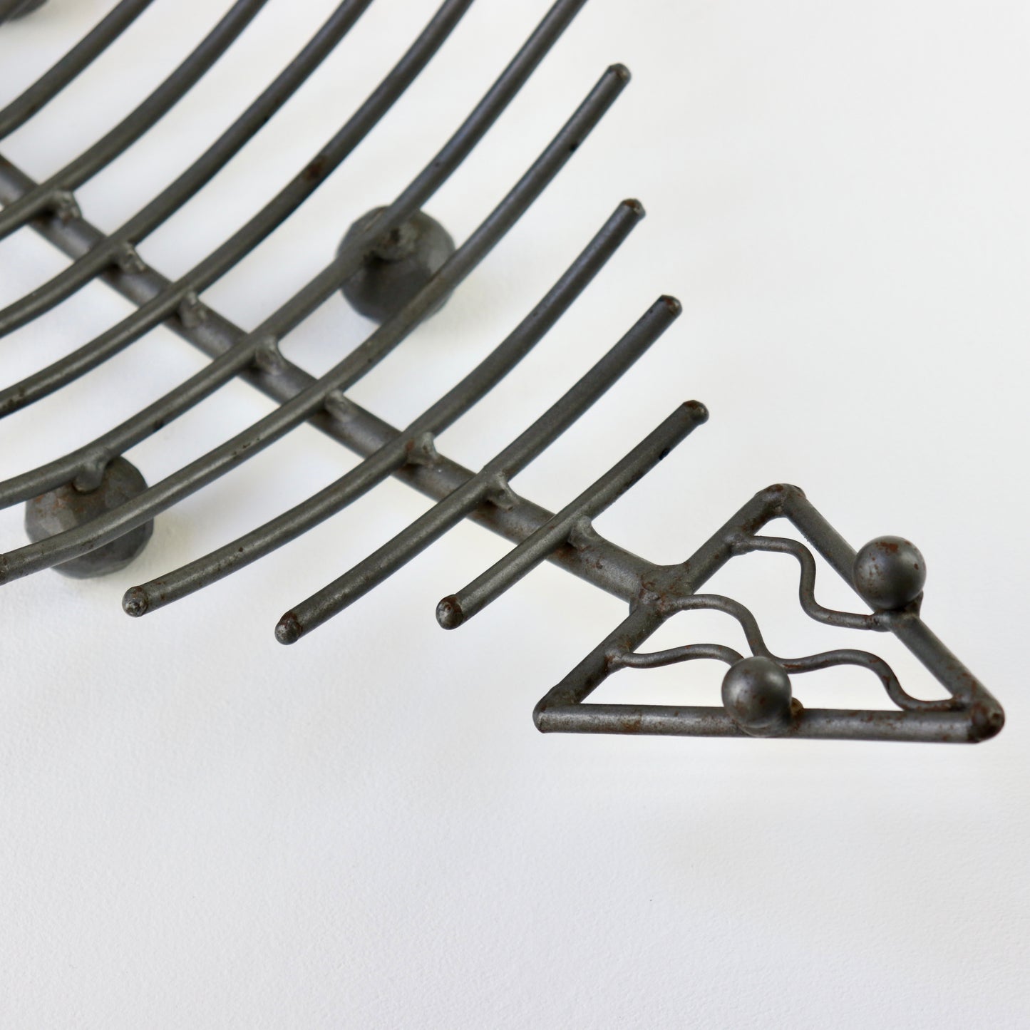 Iron fish skeleton platter