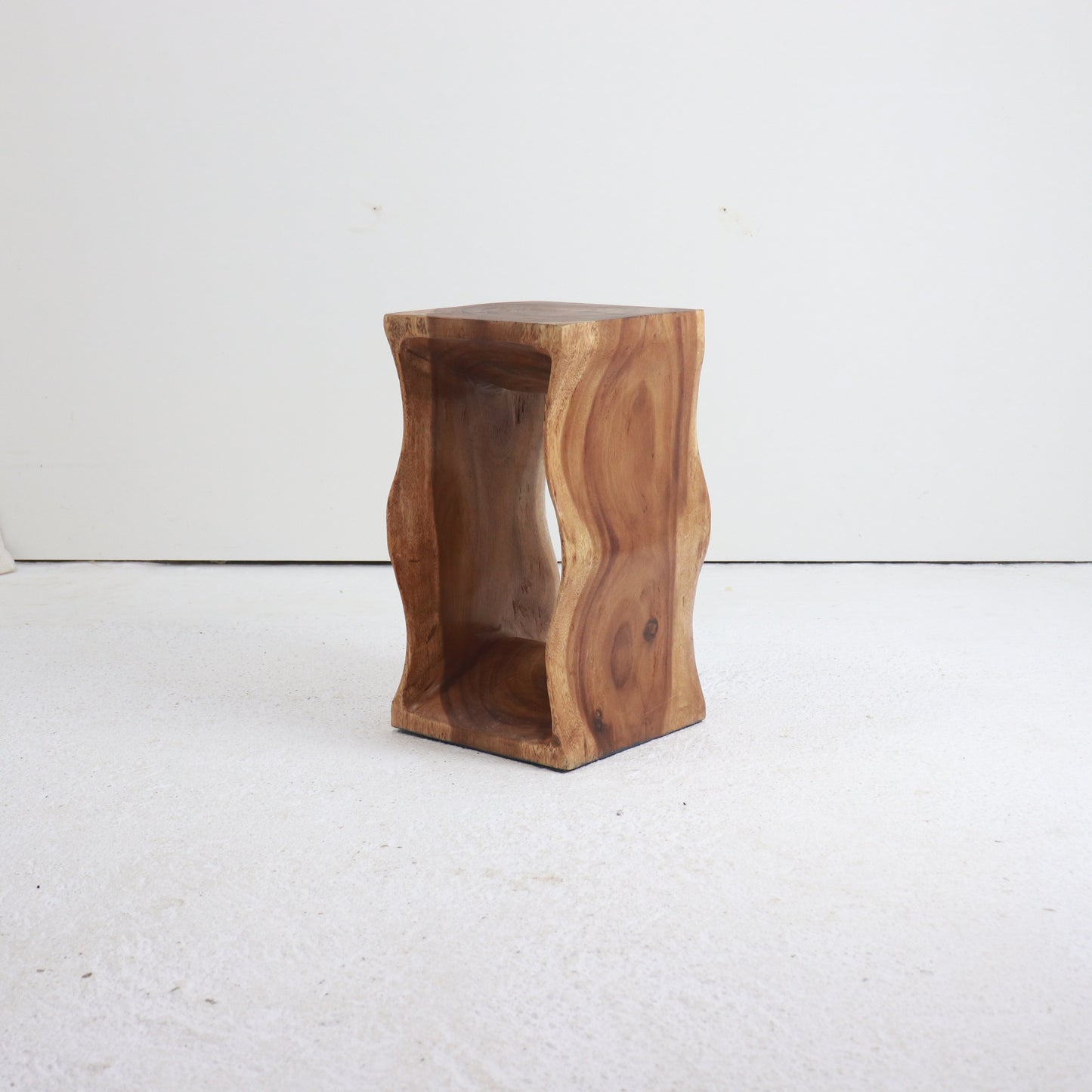 Wavy Wood side table