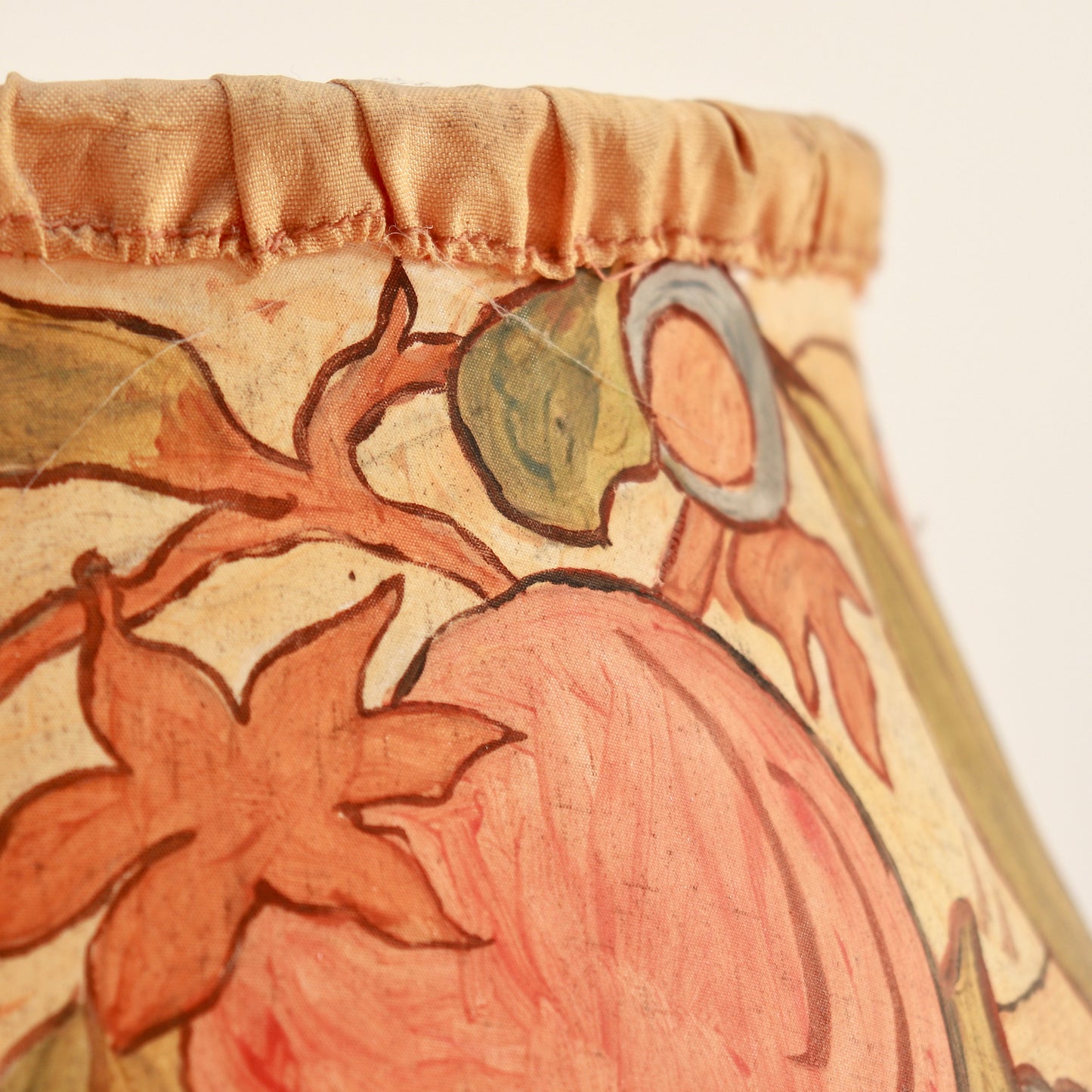 Silk shade painted fruit motif vintage lamp