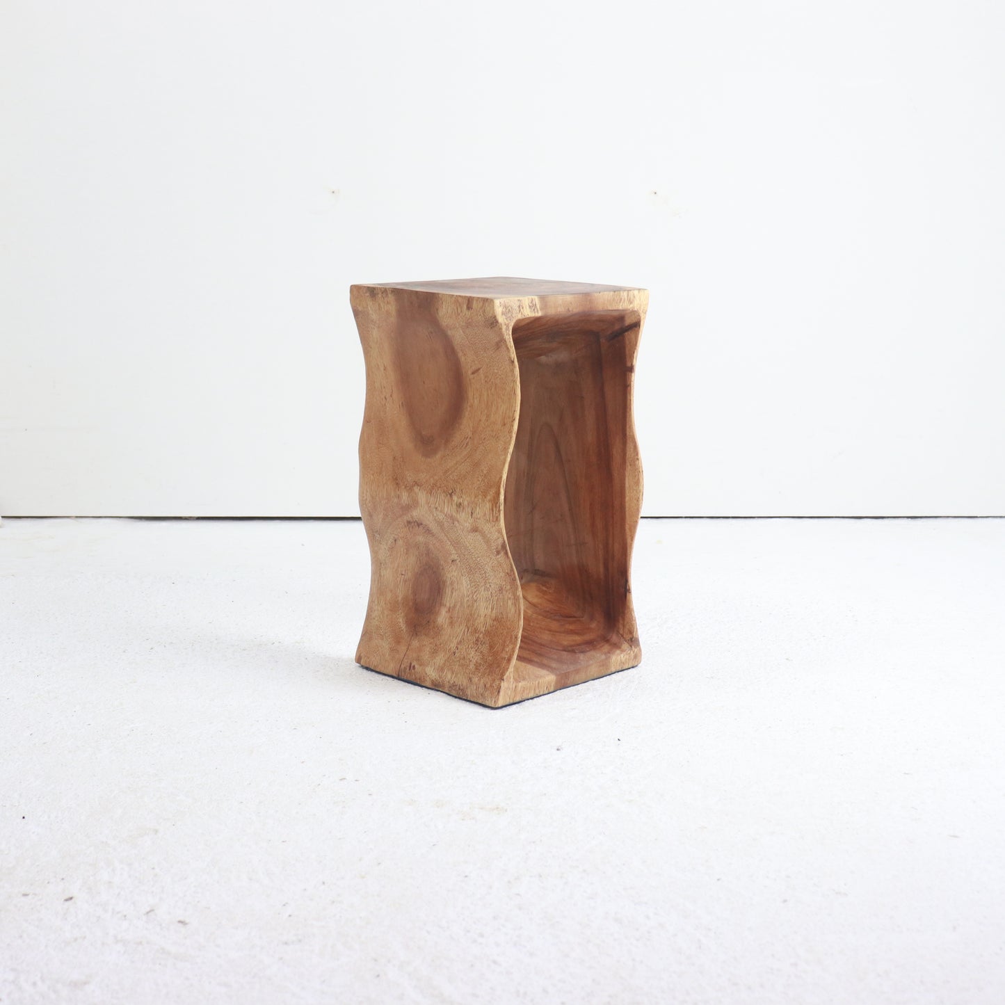 Wavy Wood side table