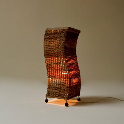 Vintage wavy rattan lamp