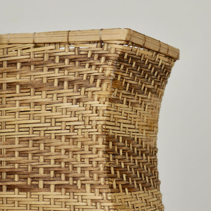 Vintage wavy rattan lamp