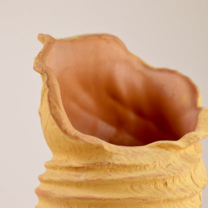 Postmdern shell vase